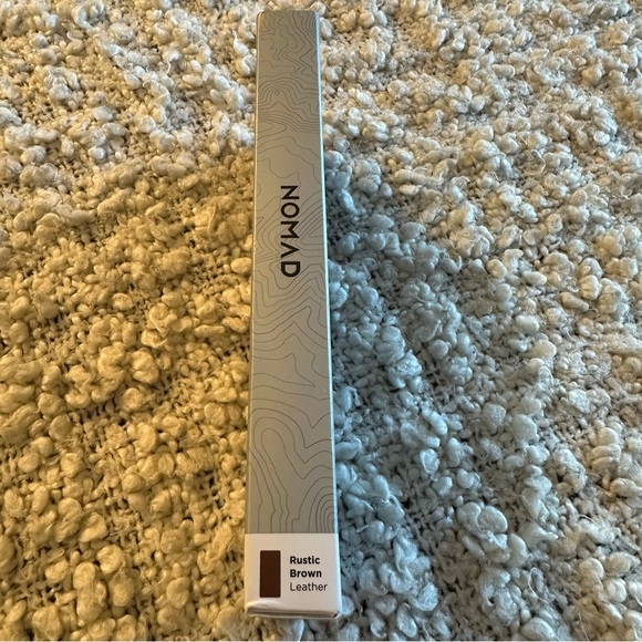 Nomad Modern Apple Watch Strap - 44mm/42mm - series 1,2,3,4,5,6 & SE - Picture 7 of 11